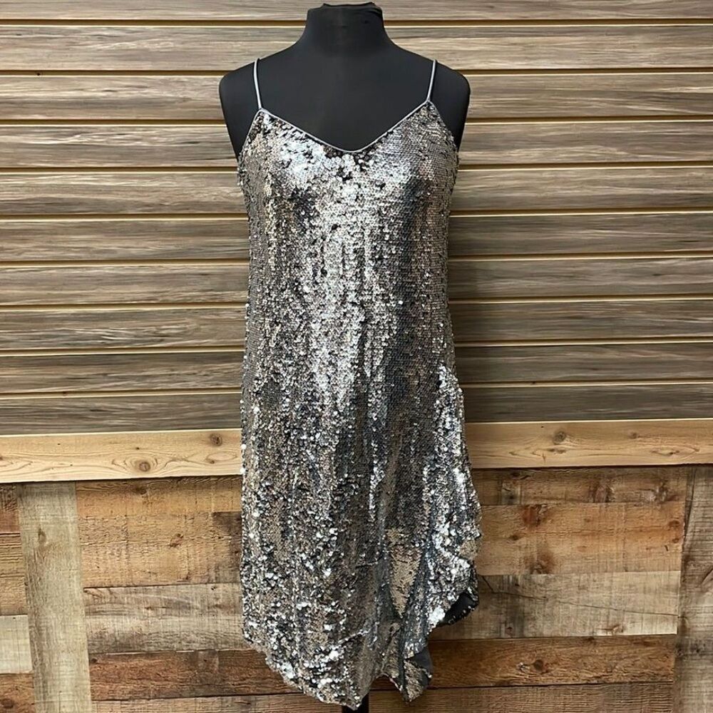 NWT Bar III Womens Silver Sequin Slip Dress Sleeveless Cocktail Party Sz M
